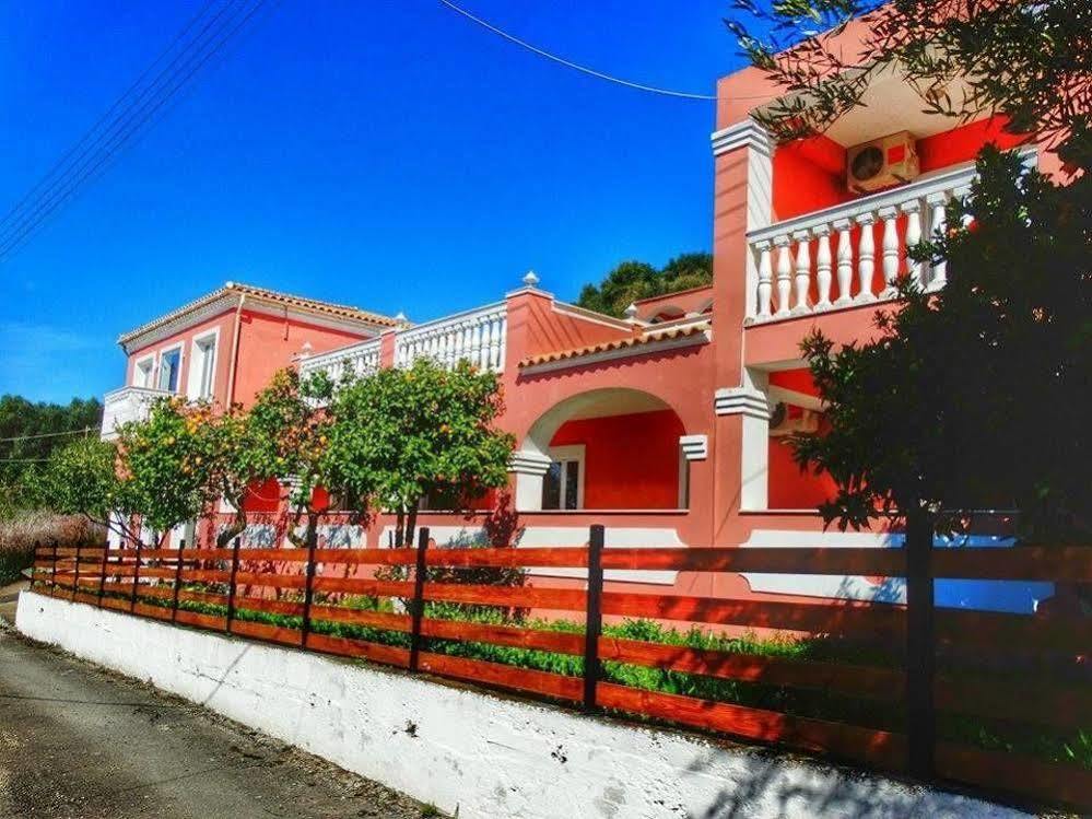 Paradiso Apartments Ипсос Екстериор снимка